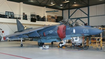 Photo ID 69645 by Paul Newbold. USA Marines McDonnell Douglas AV 8B Harrier ll, 165589