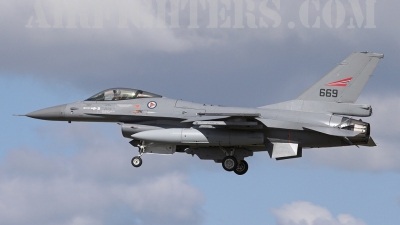 Photo ID 8828 by James Shelbourn. Norway Air Force General Dynamics F 16AM Fighting Falcon, 669