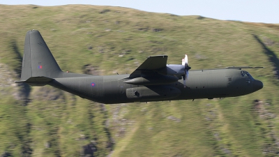 Photo ID 72145 by John Higgins. UK Air Force Lockheed Hercules C3 C 130K 30 L 382, XV307