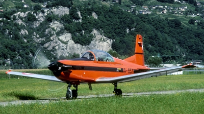 Photo ID 72347 by Joop de Groot. Switzerland Air Force Pilatus PC 7 Turbo Trainer, A 937