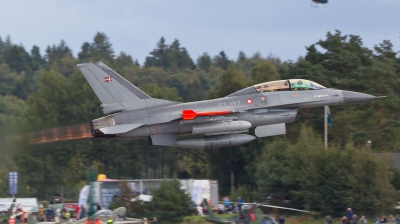 Photo ID 72887 by Andreas Zeitler - Flying-Wings. Denmark Air Force General Dynamics F 16BM Fighting Falcon, ET 197