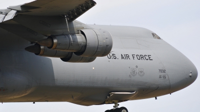 Photo ID 73147 by frank van de waardenburg. USA Air Force Lockheed C 5B Galaxy L 500, 87 0032