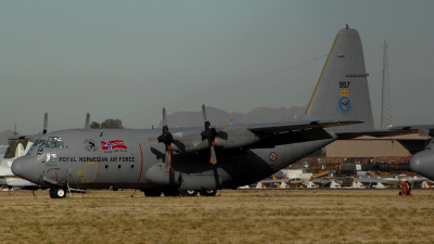 Photo ID 73423 by Peter Boschert. Norway Air Force Lockheed C 130H Hercules L 382, 957