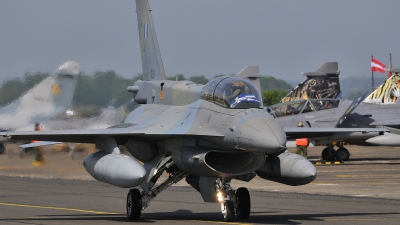 Photo ID 73322 by Peter Terlouw. Greece Air Force General Dynamics F 16D Fighting Falcon, 021