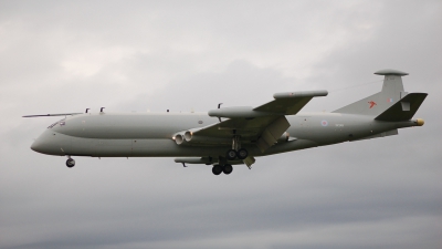 Photo ID 9228 by Lee Hathaway. UK Air Force Hawker Siddeley Nimrod R 1, XV249