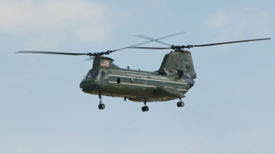 Photo ID 74714 by Stuart Skelton. USA Marines Boeing Vertol CH 46F Sea Knight 107 II, 157680