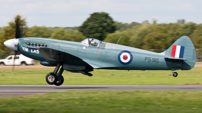 Photo ID 74927 by Andreas Zeitler - Flying-Wings. UK Air Force Supermarine 390 Spitfire PR XIX, PS915