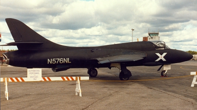 Photo ID 75425 by Robert W. Karlosky. Private Mach Two Inc Hawker Hunter T7, N576NL
