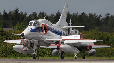 Photo ID 9887 by Lieuwe Hofstra. Company Owned BAe Systems Douglas A 4N Skyhawk, N432FS