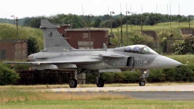 Photo ID 79302 by PAUL CALLAGHAN. Czech Republic Air Force Saab JAS 39C Gripen, 9242