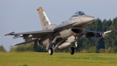 Photo ID 79492 by Matthias Bienentreu. USA Air Force General Dynamics F 16C Fighting Falcon, 91 0352