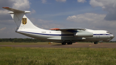 Photo ID 79564 by Chris Lofting. Ukraine Air Force Ilyushin IL 76MD, 78820