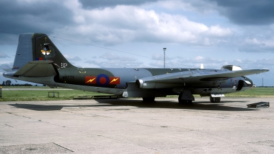 Photo ID 79714 by Joop de Groot. UK Air Force English Electric Canberra PR7, WH779