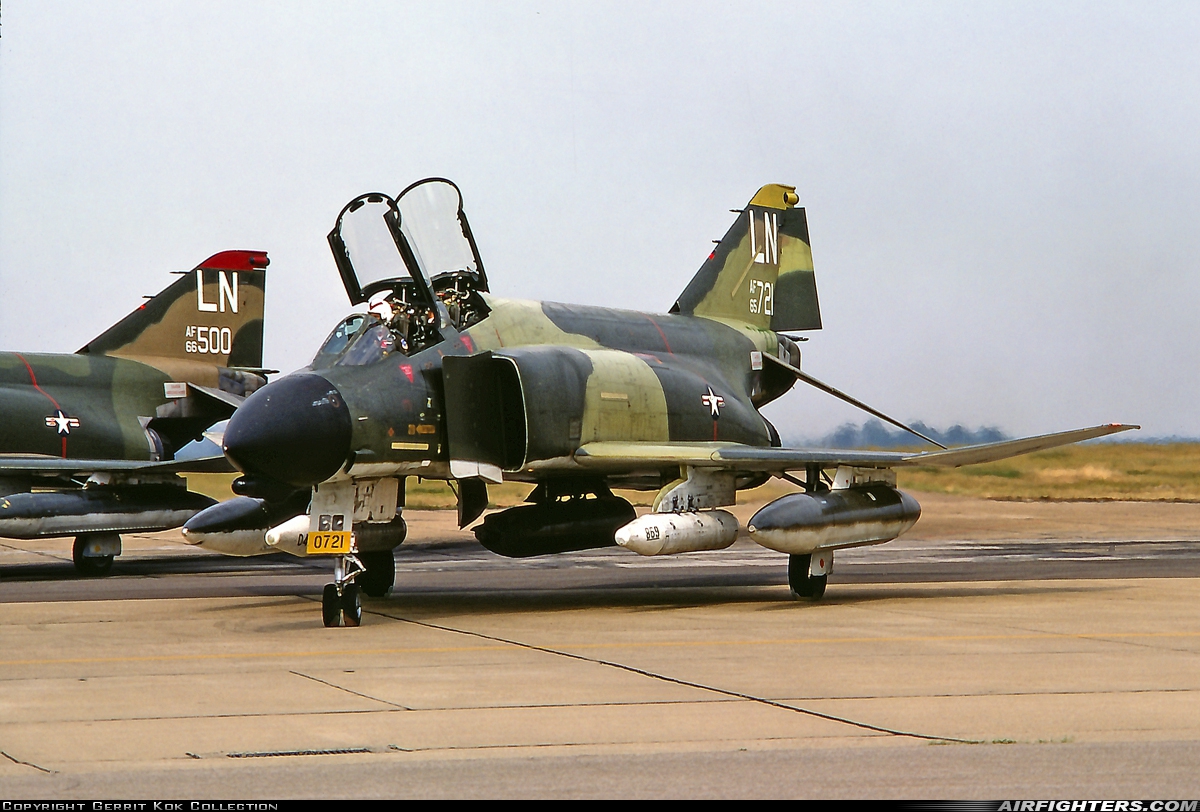 F-4D PHANTOM RAF LAKENHEATH POSTCARD 