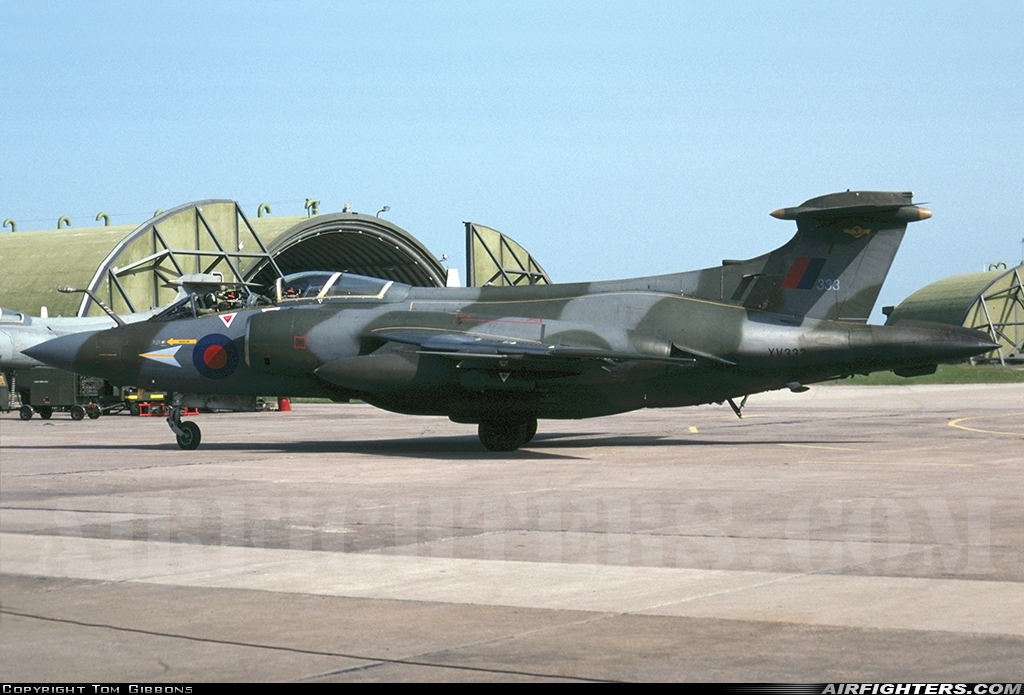 Photo ID 164930 by Tom Gibbons. UK Air Force Blackburn Buccaneer S 2B, XV333