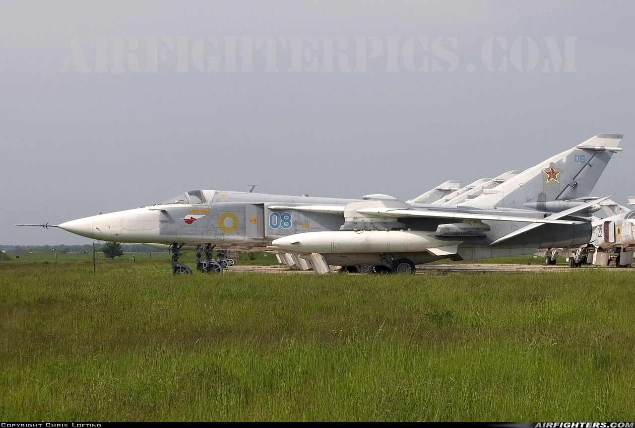 Photo ID 432 by Chris Lofting. Ukraine Air Force Sukhoi Su 24MR,  